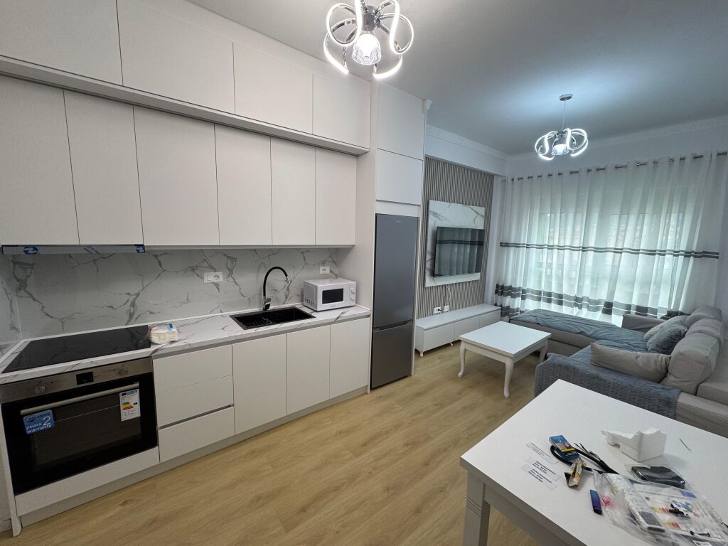 📣 QERA Apartament 1+1 📍 Razidenca Kadiu, Ali Dem 🛣️ Rruga "Pasho Hysa" ✨