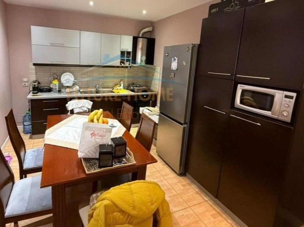 In vendita, Appartamento 2+1, Zogu i Zi, Tirana