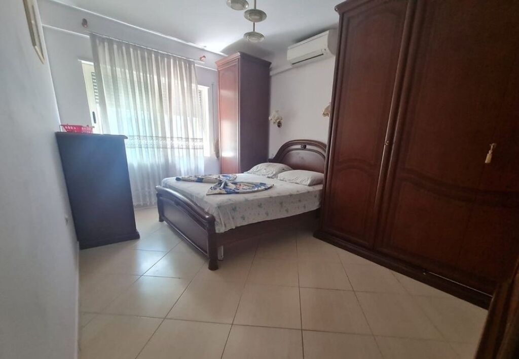 Apartament me qera 2+1+2 tualete, tek Kompleksi Magnet