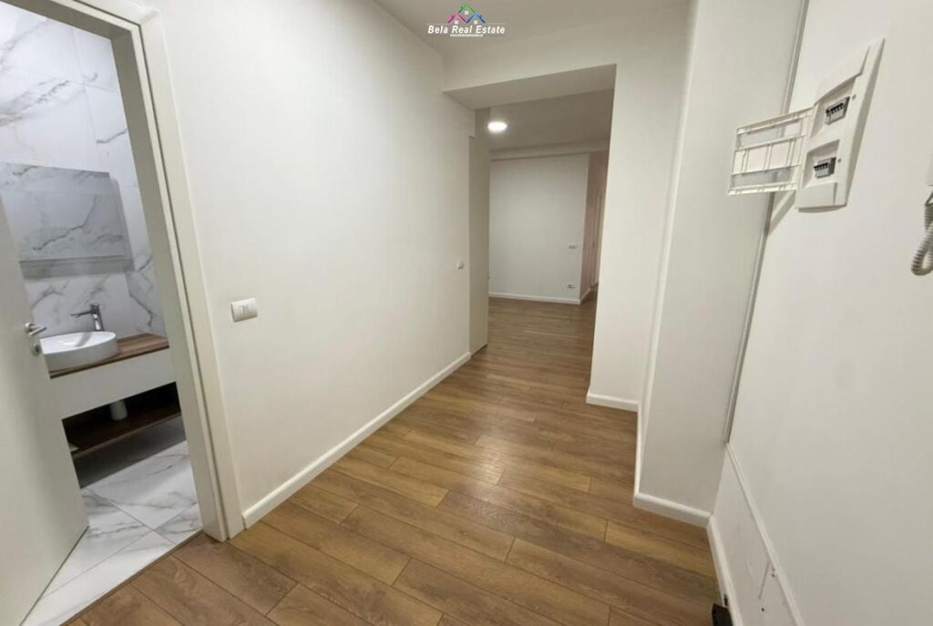 Office for Rent 2+1 at Garden Building Complex (ID BZ2899) Tirana