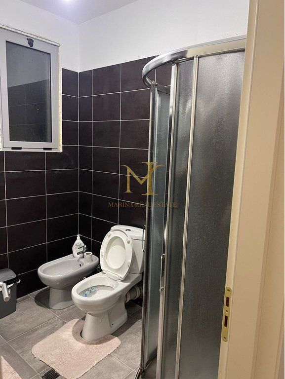 VENDESI APPARTAMENTO 2+1+2 BAGNI E 2 BALCONI VICINO ISH URT A DURRËS !
