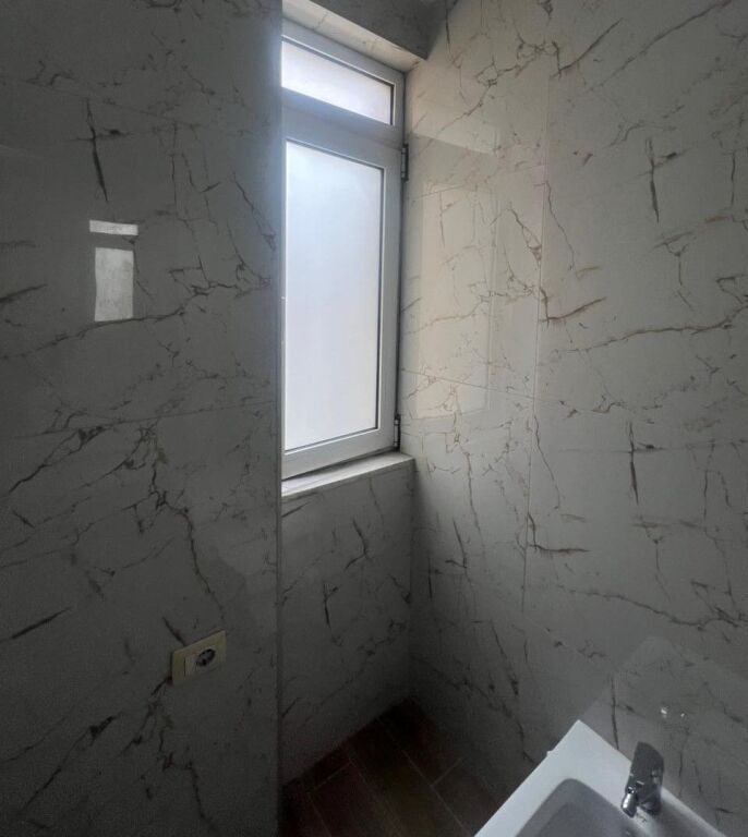 🏡 Appartamento 3+1+2 in Vendita – Porcelan, vicino a UET, Tirana