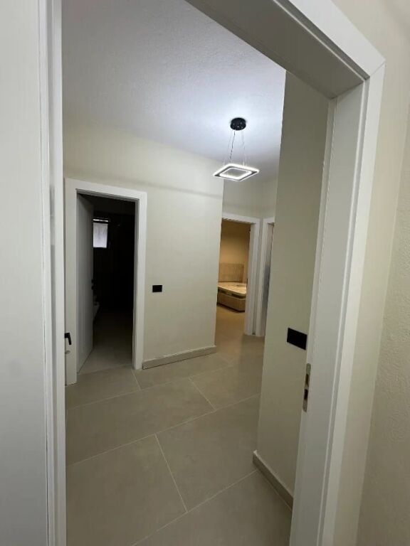 Jepet me qera apartament 2+1 te Kodra e Diellit prane "Big Market"