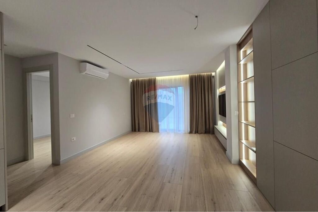Apartament 2+1 per shitje tek Liqeni Thate!