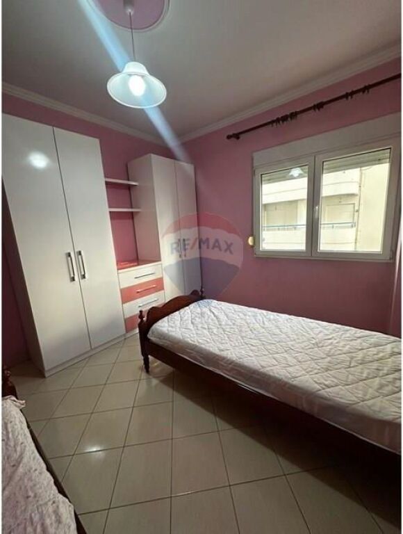 🏡 Appartamento 2+1+2 in Affitto – Liceo Ali Demi, Vlorë
