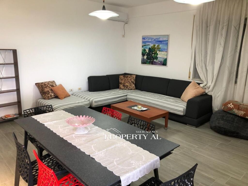 Appartamento in vendita in prima fila – Lungomare, Vlora | Vista mare frontale