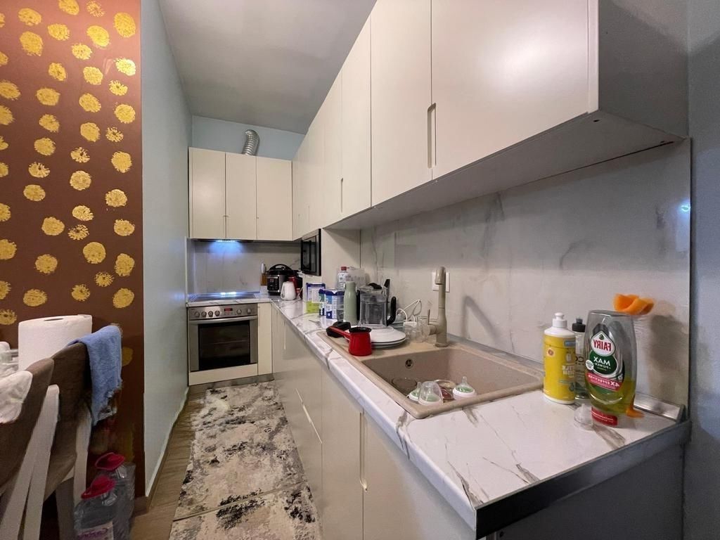 SHITET APARTAMENT 2+1 TE SHKOLLA E BASHKUAR