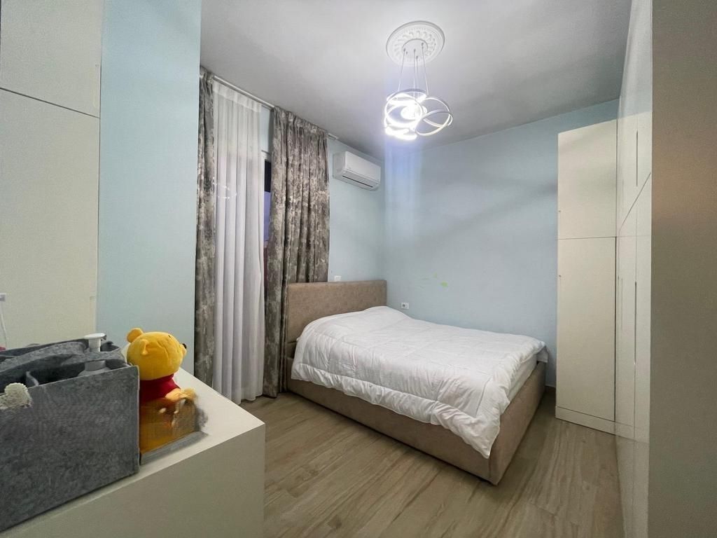 SHITET APARTAMENT 2+1 TE SHKOLLA E BASHKUAR