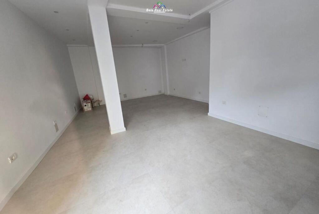 Negozio in Affitto in Via Durazzo (ID BD21855) Tirana