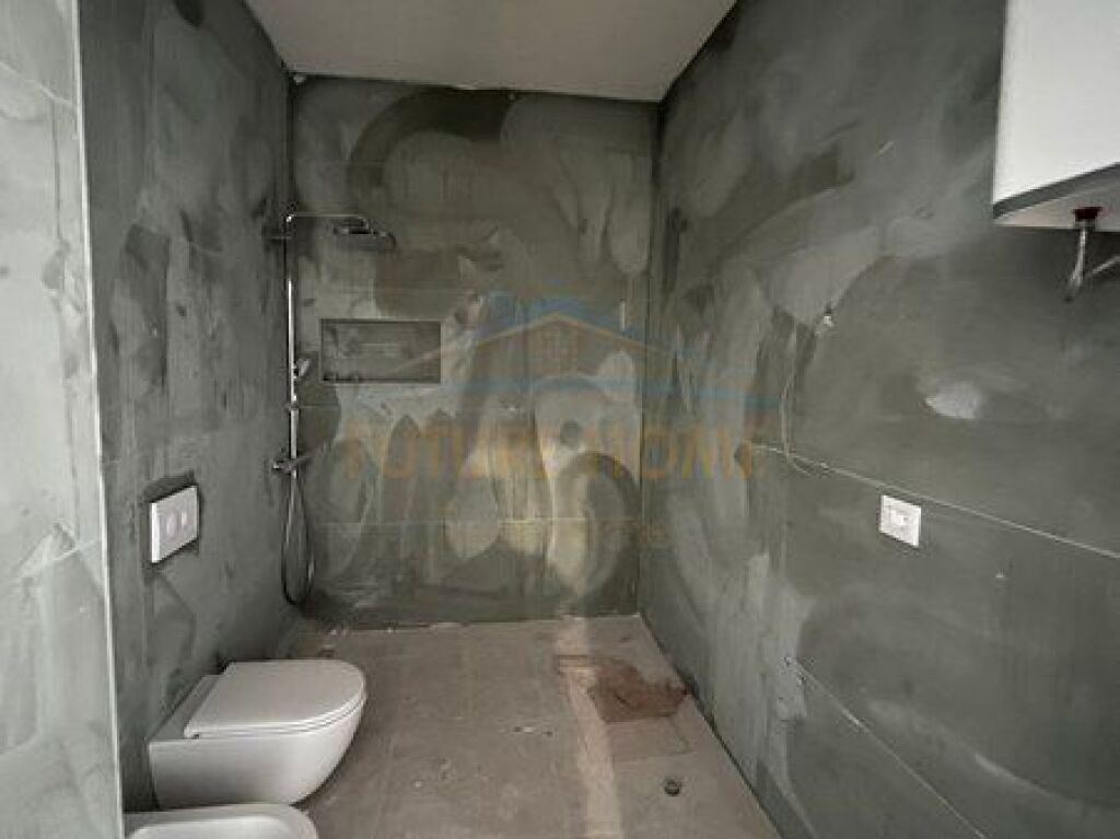 Shitet, Apartament 2+1, Rruga Dritan Hoxha, Tiranë