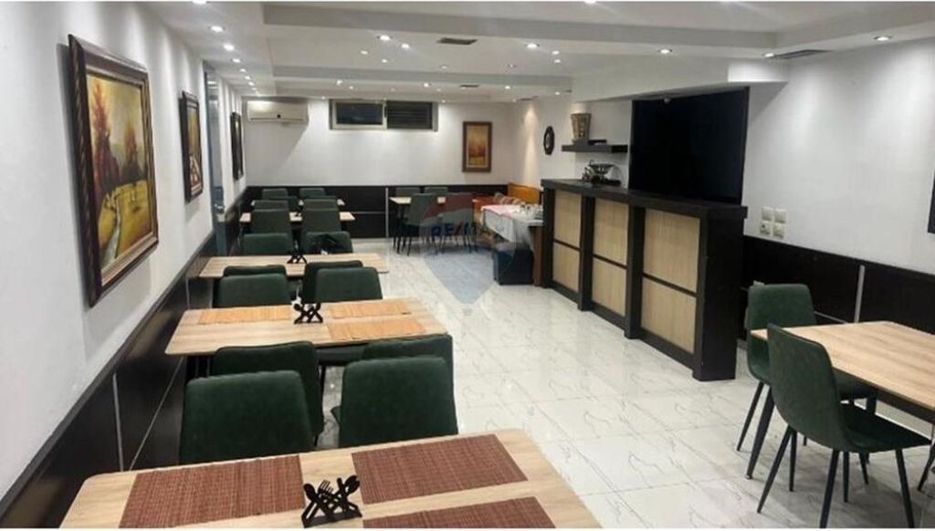 Hotel ne Shitje Komuna Parisit