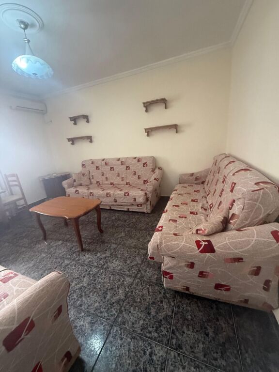 SHITET APARTAMENT 1+1 – RRUGA E KAVAJES, REPORT TV