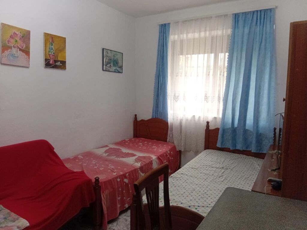 Apartament 1+1 pee qira Qytet Studenti Shkolla Osman Myderizi !