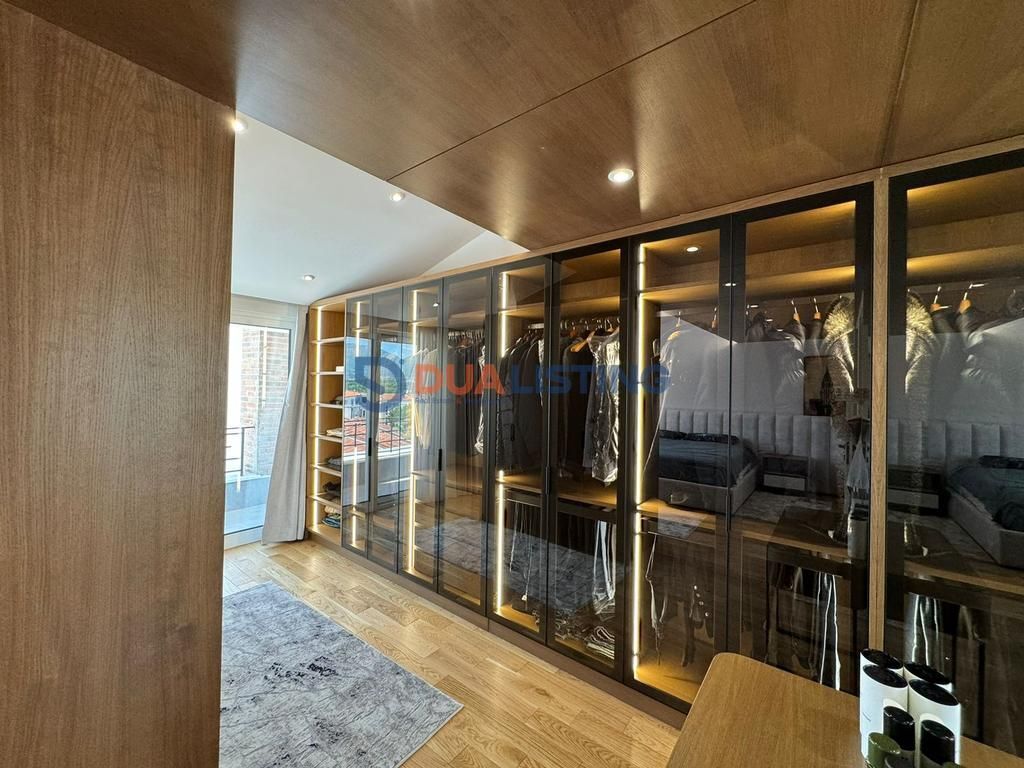 Villa for sale at Kodra e Diellit Residence 1!