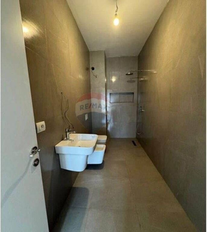Office for rent on Barrikadave Street!