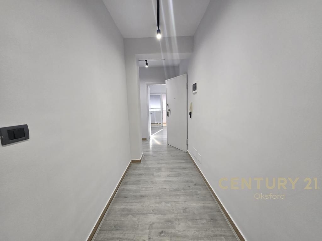 OFFICE SPACE FOR RENT NEAR AIR ALBANIA STADIUM!