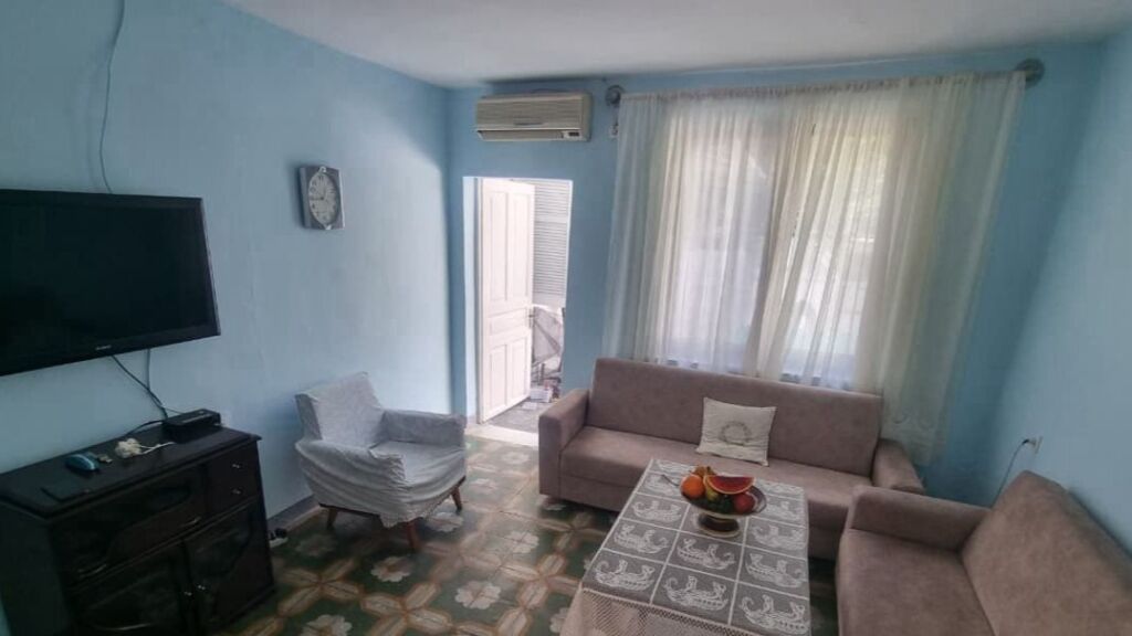 APARTAMENT ME QIRA 2+1- RRUGA FORTUZI
