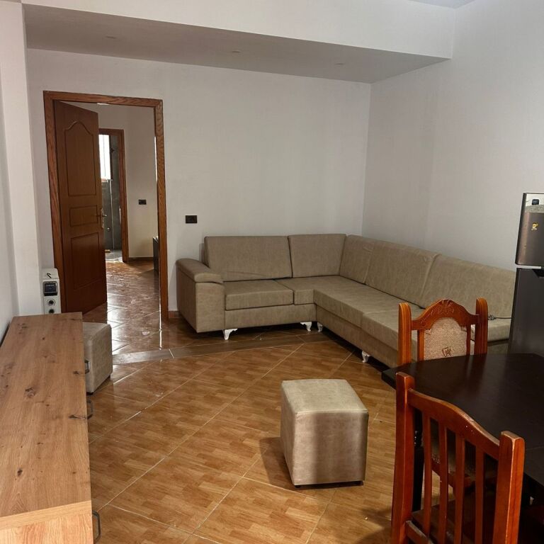 APARTAMENT ME QIRA 1+1- ASTIR ◦ Unaza e Re, përballë Vila L