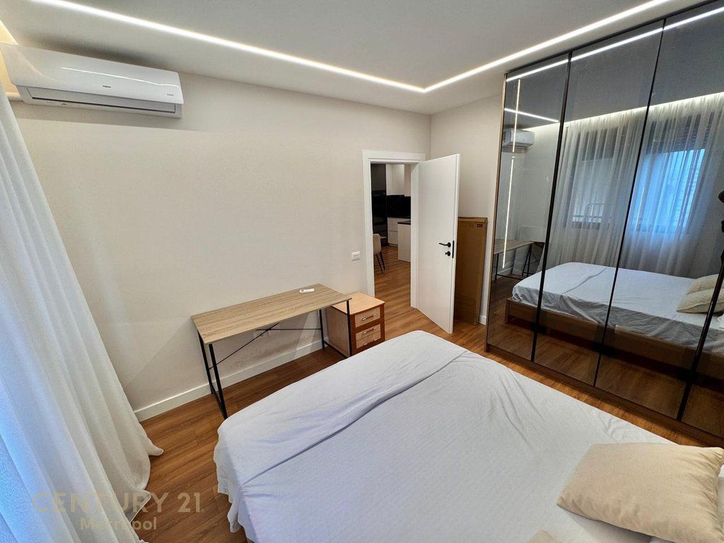 APARTAMENT 2+1 PRANE PAZARIT TE RI!