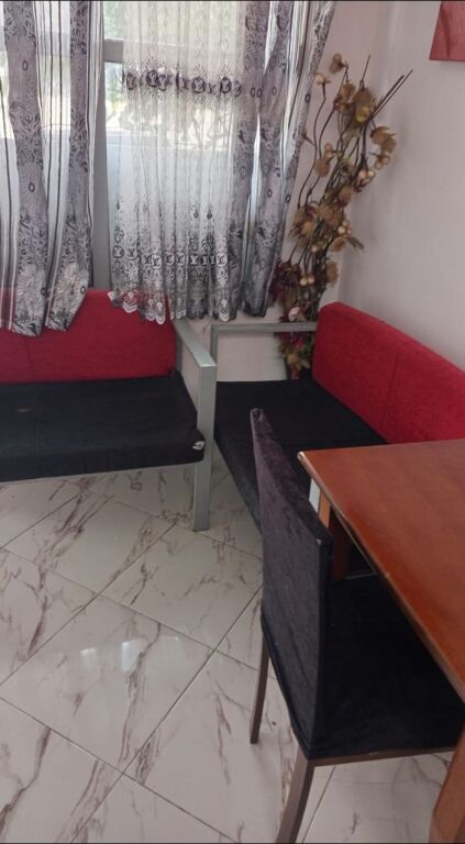 APARTAMENT 1+1. 25000  LEKE.RRUGA JORDAN MISJA.