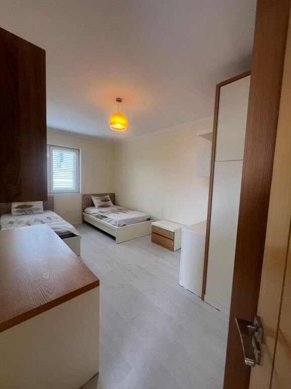 Appartamento 3+1+2 in vendita – Porcelan, vicino a UET, Tirana
