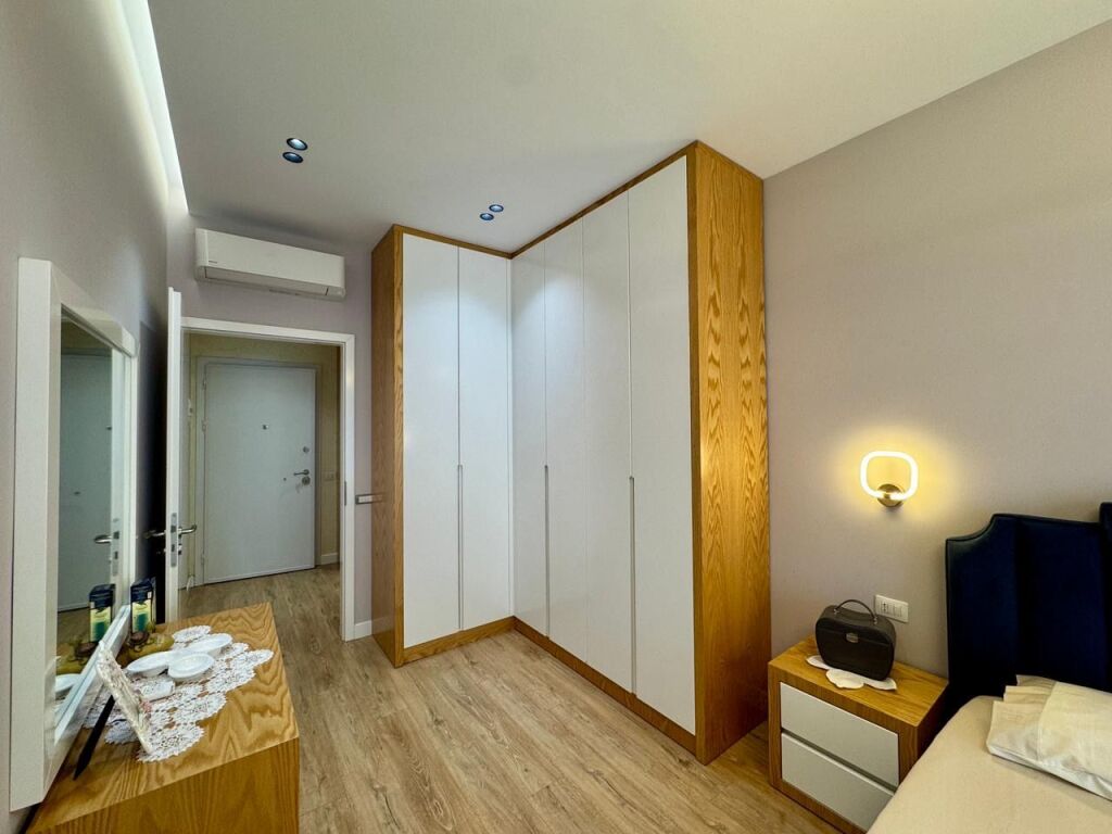 Apartment 1+1 me qira te Kontakti