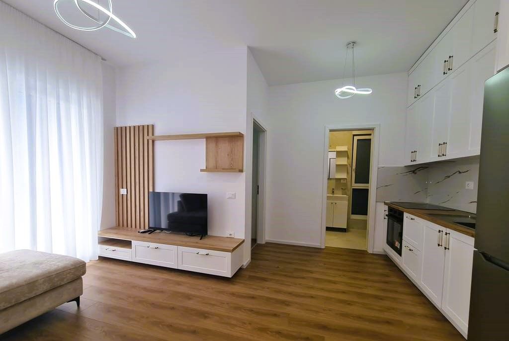 APARTAMENT ME QERA 1+1 NE SHKOZE!