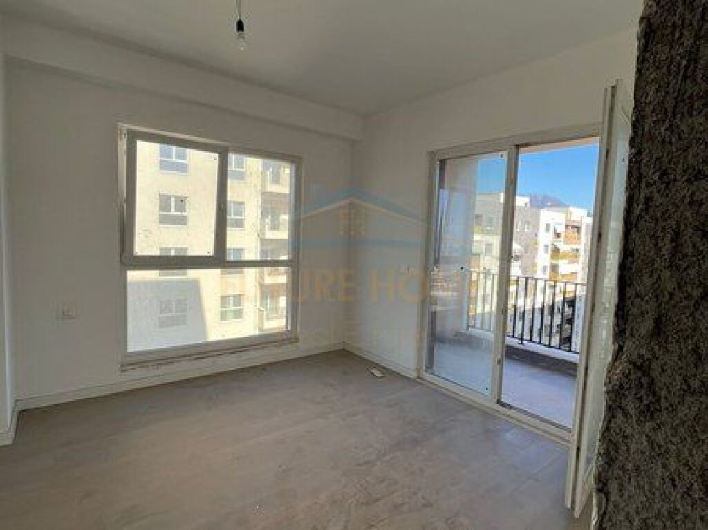 Shitet, Apartament 2+1, Rruga Dritan Hoxha, Tiranë