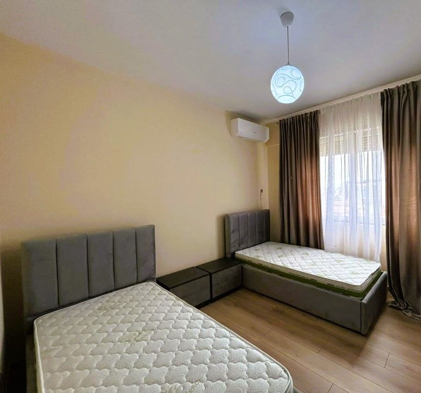 Appartamento 1+1 in affitto in Via Kavaja, di fronte al complesso Delijorgji