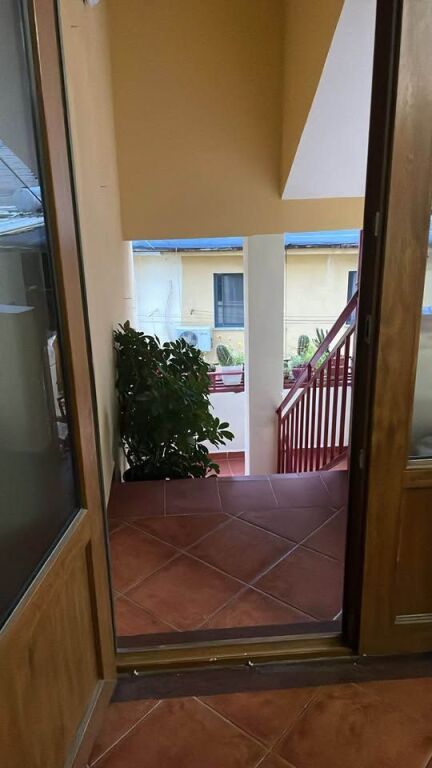 Jepet me qera apartament (kati i 3-të i një vile)  📍 Mbrapa Maternitetit të Ri