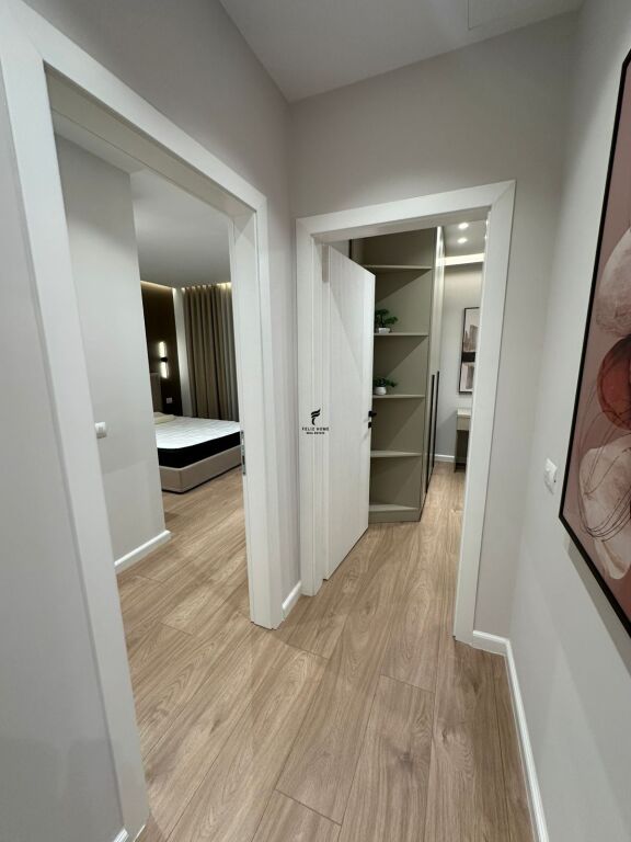 APARTAMENT ME QERA 2+1+2+2 MINE PEZA 1.500 EURO FH-67038