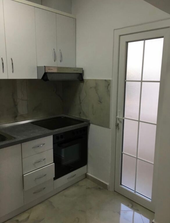 🏡 Jepet me Qera Super Apartament 1+1 tek Qsut,afer Xhamllikut