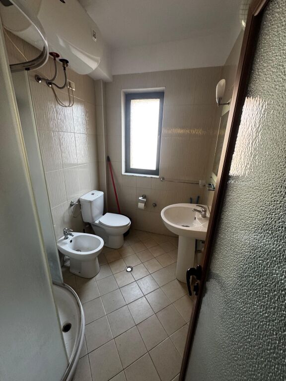 Apartament 1+1 me qera (QSUT)