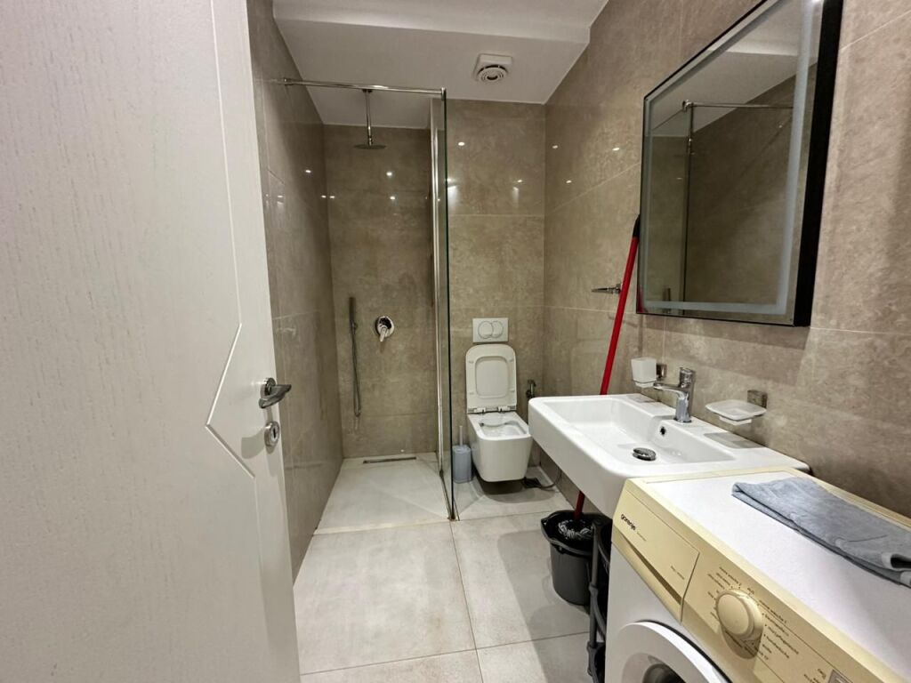Appartamento 2+1 in Affitto a Lungo Termine - vicino all'Hotel Martini, Vlora