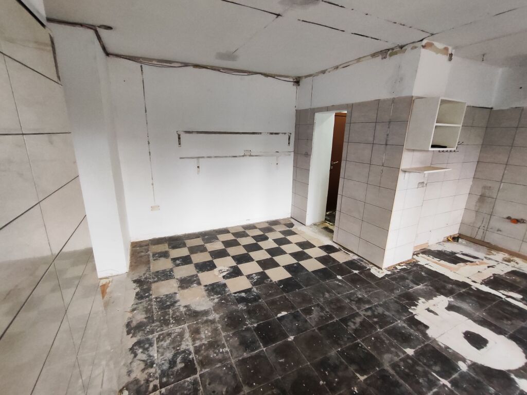 SHITET APARTAMENT 1+1 – QENDËR ELBASAN