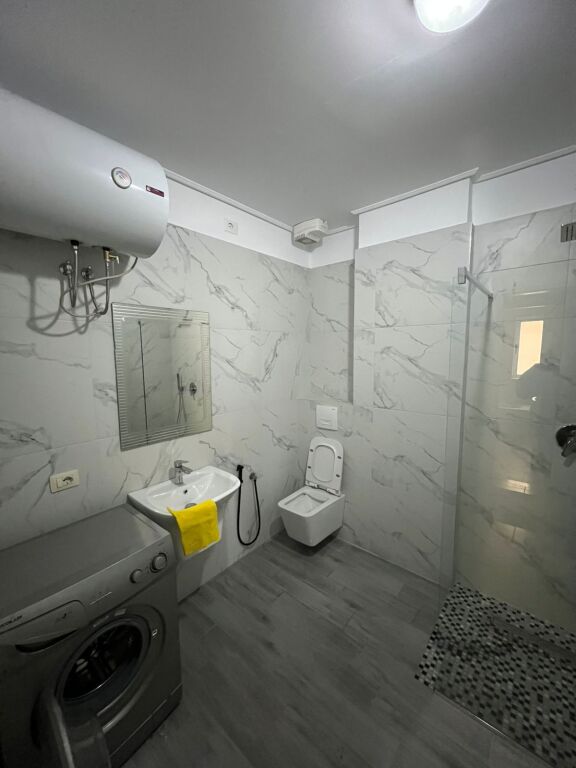 Apartament per qera 3+1+2+post parkimi - Liqeni i Thate
