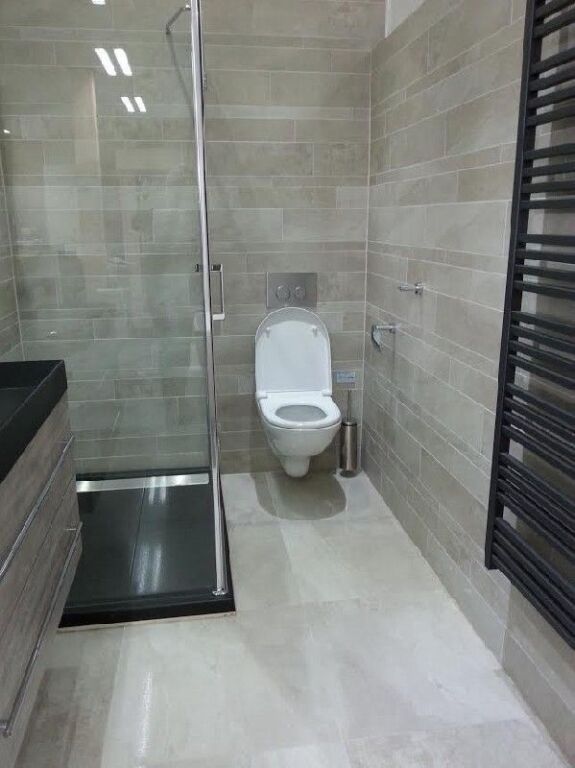 21 Djetori super appartamento 2+1 arredamento nuovo vicino al centro palazzo nuovo con ascensore!
