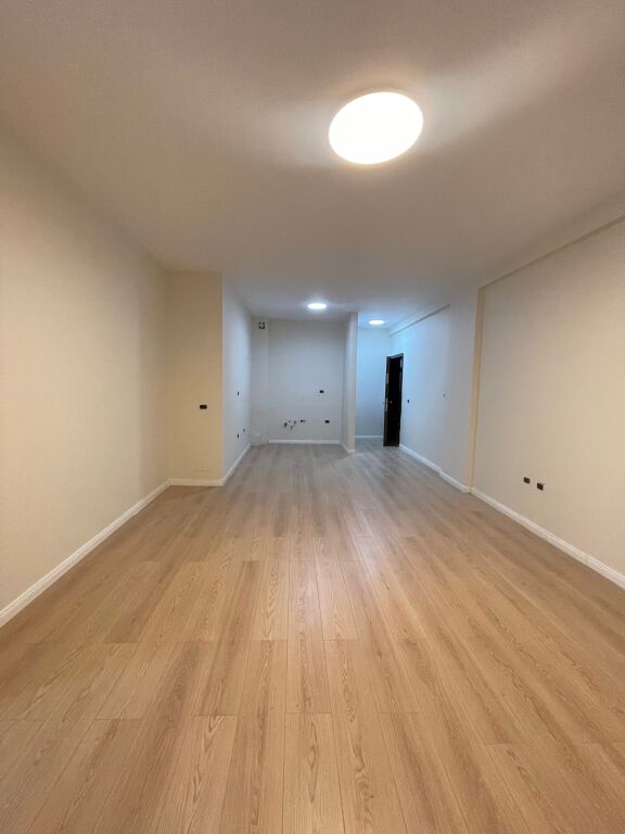 Apartment 3+1 for sale at Kodra e Diellit