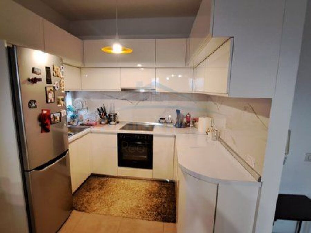 Shitet,Apartament 2+1, Fresk