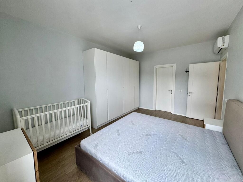 Shitet apartament tek Kompleksi FZ "Green Terrace" 2+1+2