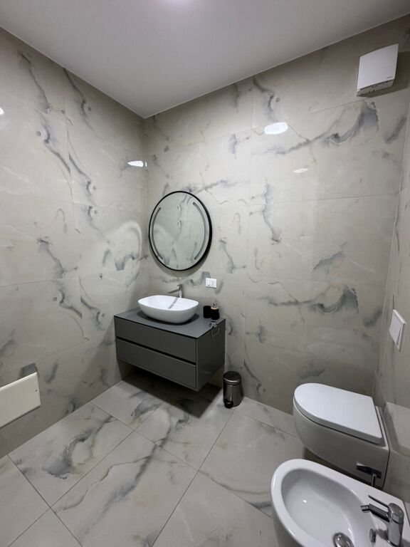 APARTAMENT 1+1  ME QERA KOMPLEKSI DELIJORGJI