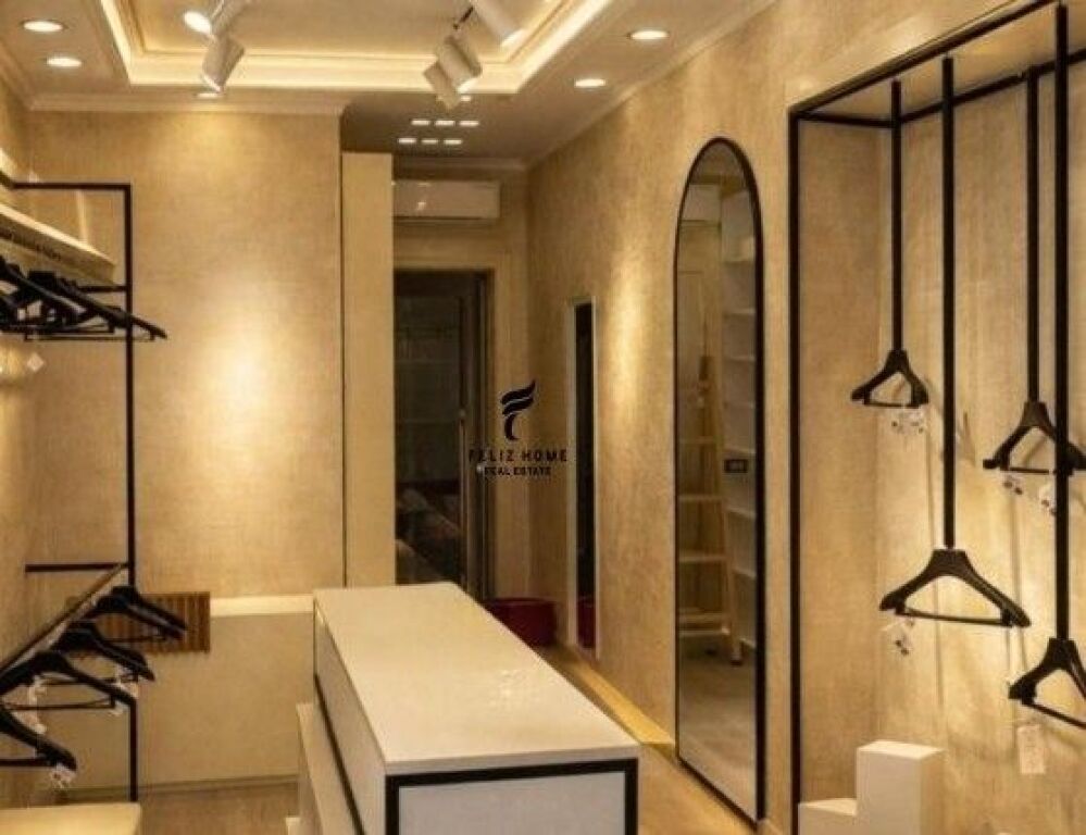 SHOP FOR SALE 27 M2 21 DECEMBER 324,000 EURO FH-67125