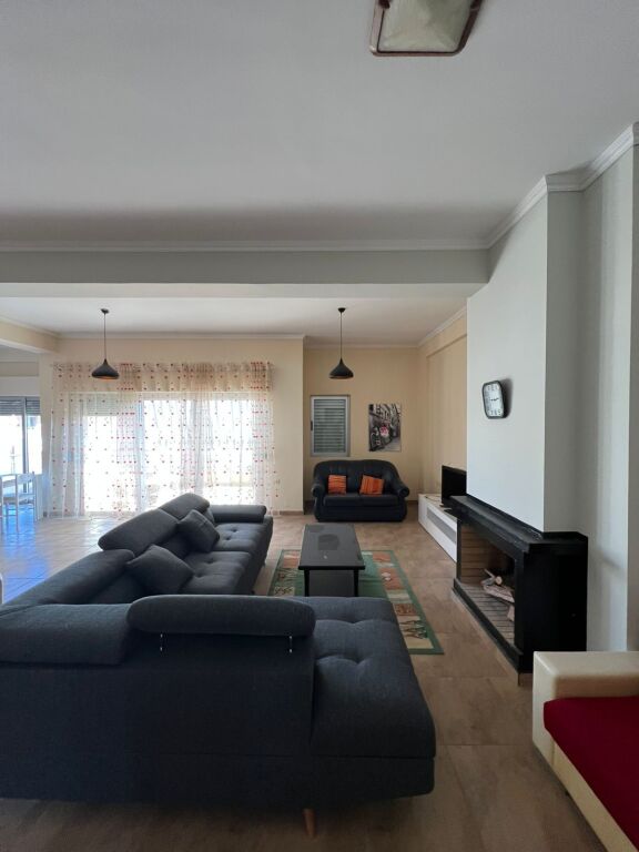 Apartament per qera 3+1+2+post parkimi - Liqeni i Thate