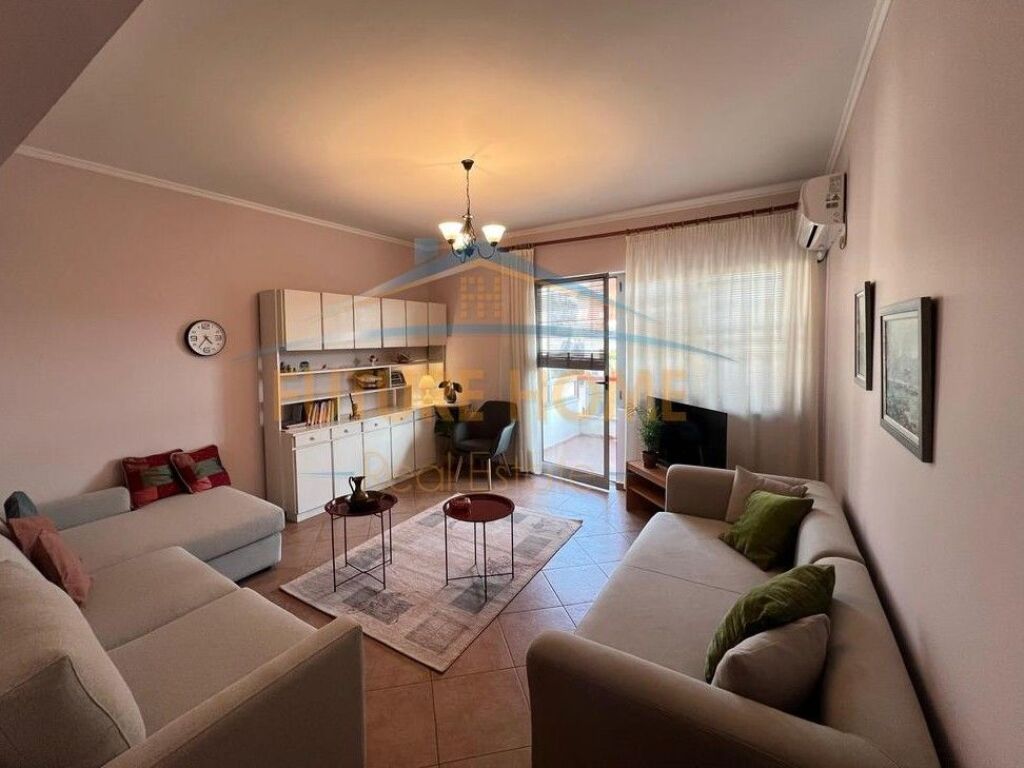 Rent, Apartment 2+1, Dinamo Stadium