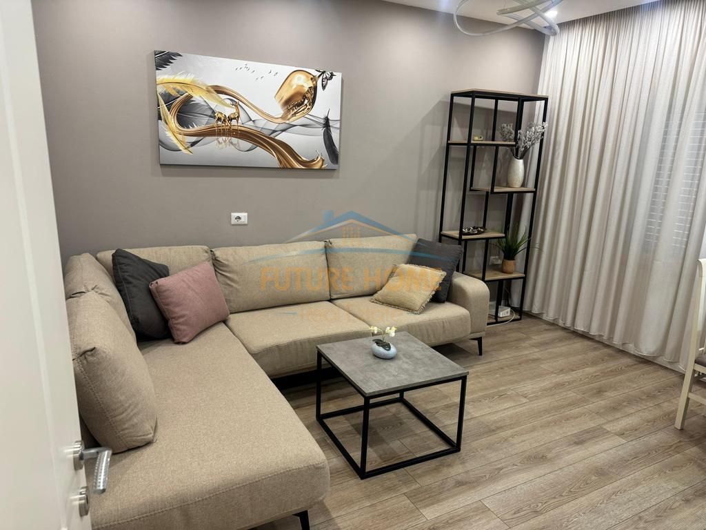 Affitto, Appartamento 1+1, Via Ferit Xhajko, Tirana.