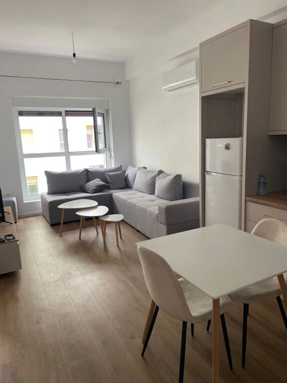 Apartament 1+1 me qera