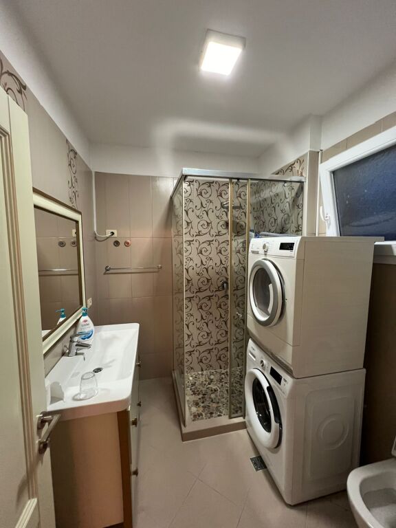 Apartament per qera 3+1+2 Liqeni i Thate