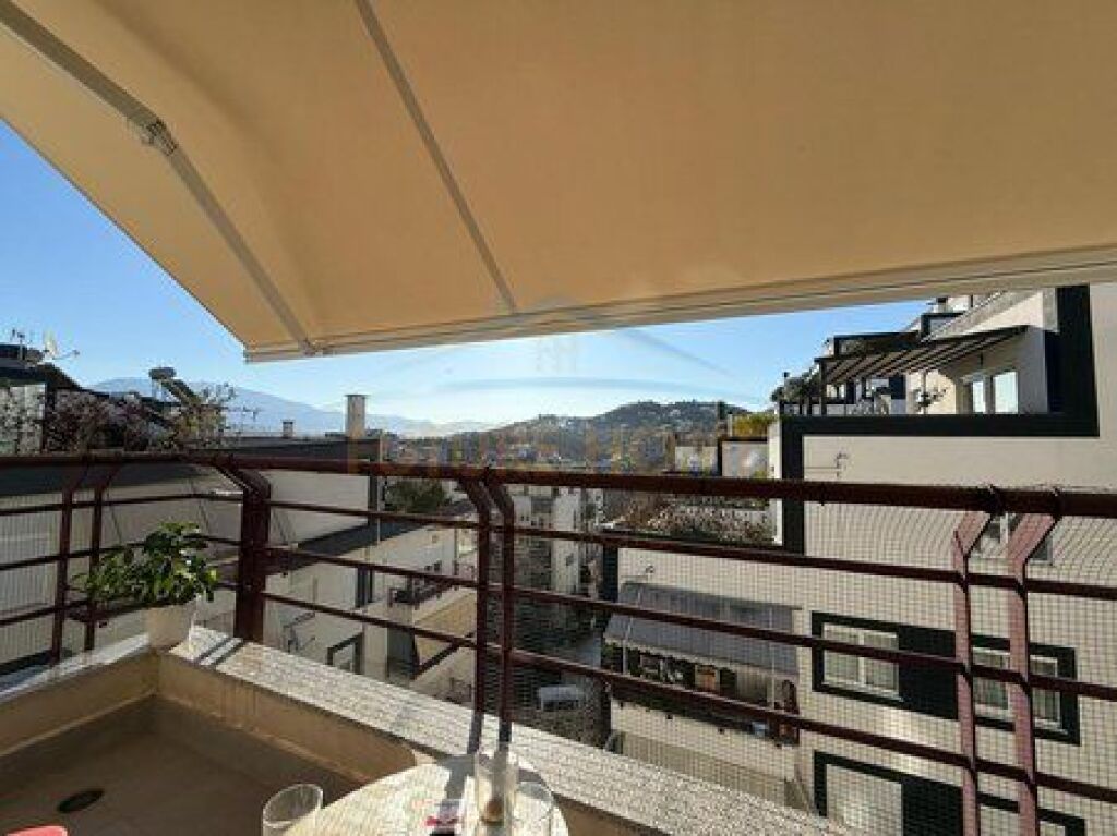 Shitet, Apartament 2+1+2, Liqeni i Thatë,Tiranë