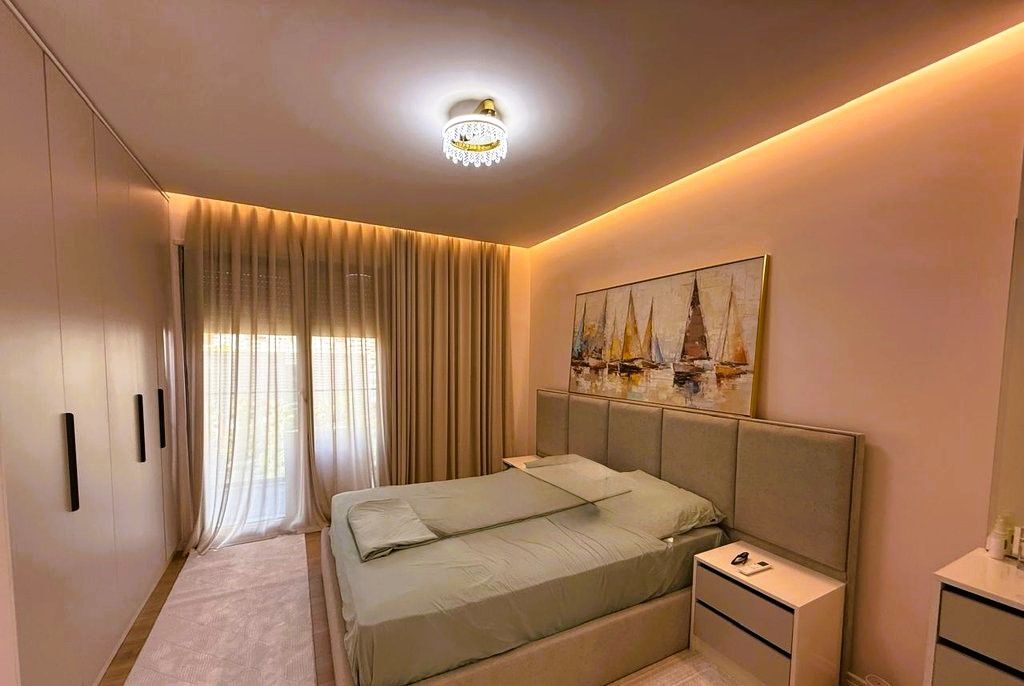 AFFITTASI APPARTAMENTO MODERNO 2+1+2, VICINO A TV KLAN!