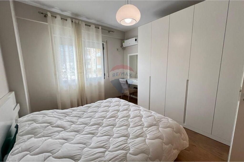 🏖️ Appartamento 2+1 in Affitto – Prima Linea, Via Dhimitër Konomi, Vlora